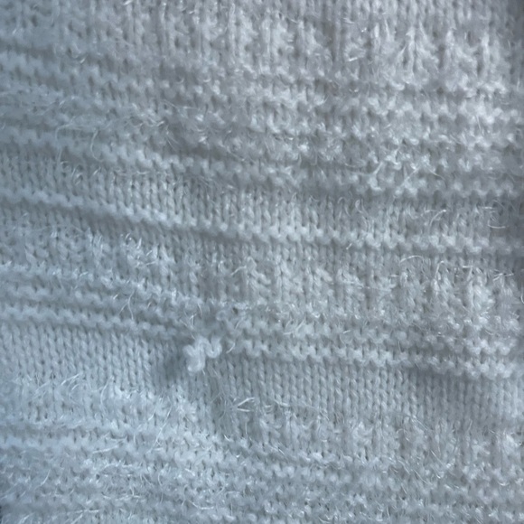 Fuzzy white sweater L - Picture 3 of 6